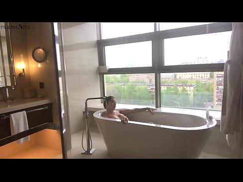 ❤️ Tremenda pupa che si masturba appassionatamente la figa in bagno Slutsal it.tukifporno.ru ❌